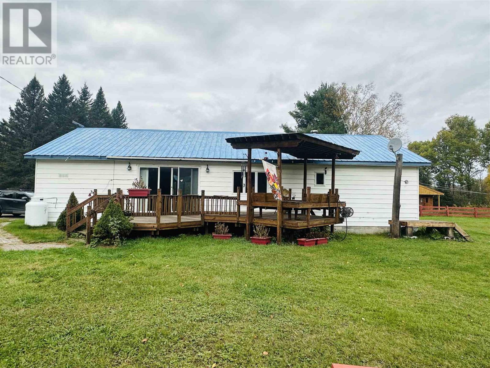 16 Ski Hill RD - 2