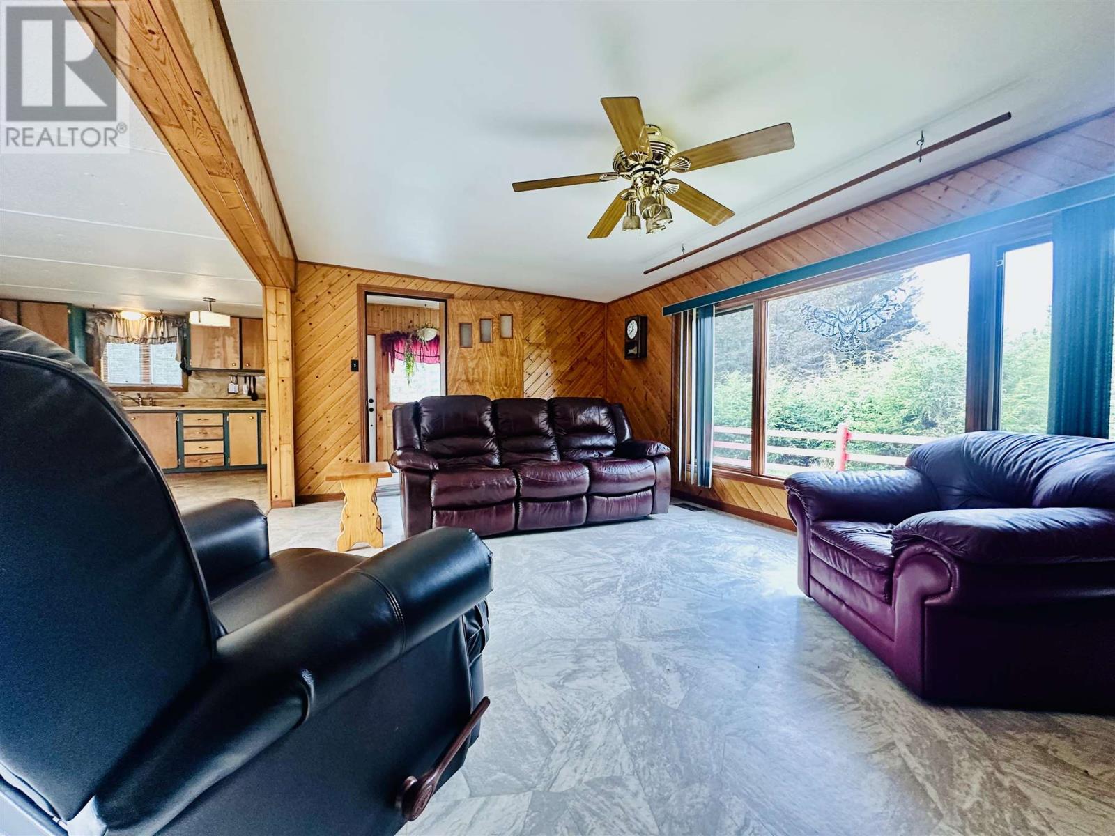 16 Ski Hill RD - 19