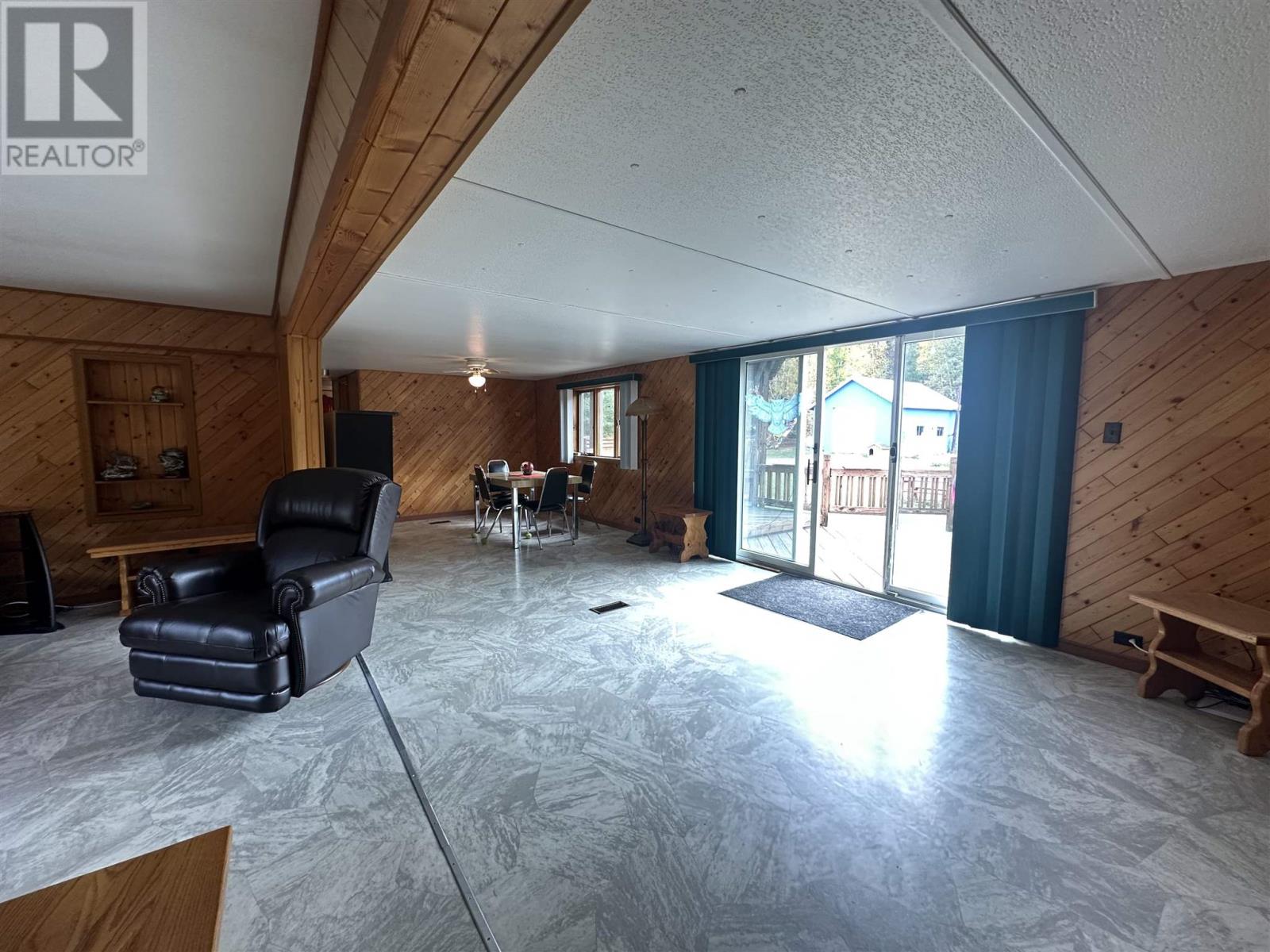 16 Ski Hill RD - 21