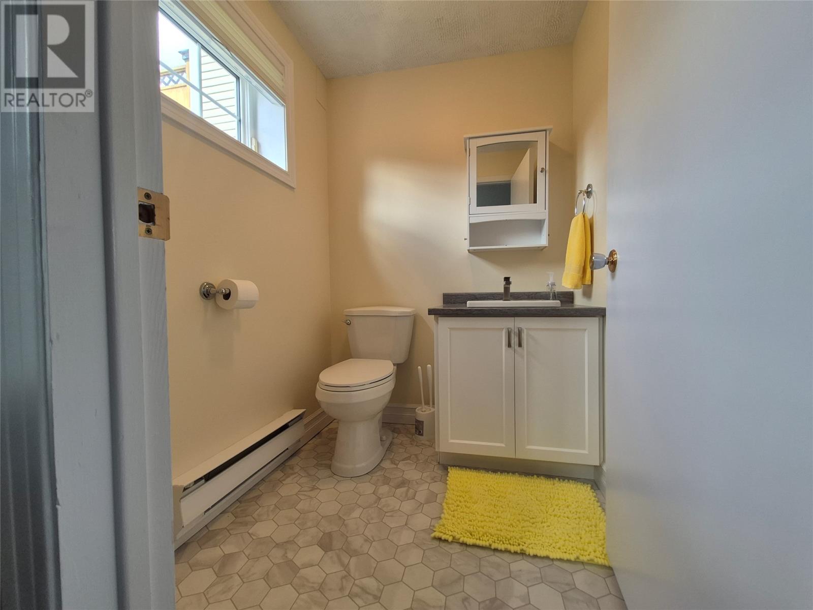3 Conway Street - 35