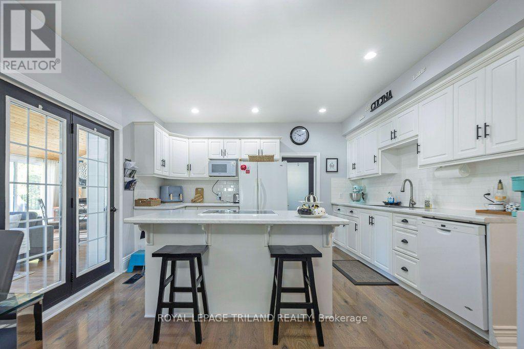 143 ST GEORGE STREET - 13
