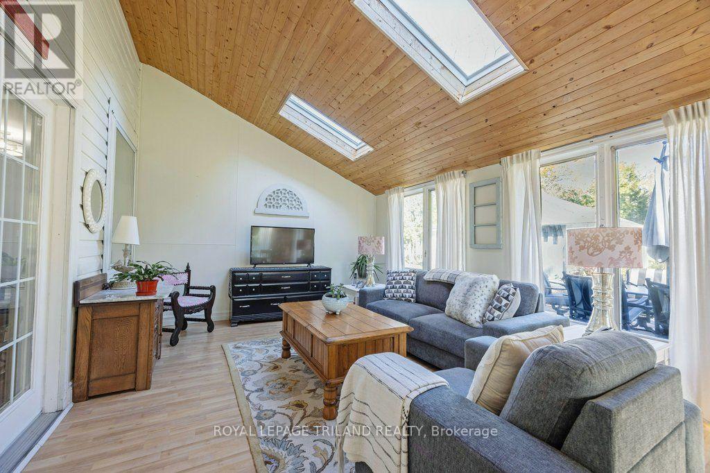143 St George Street — photo 21