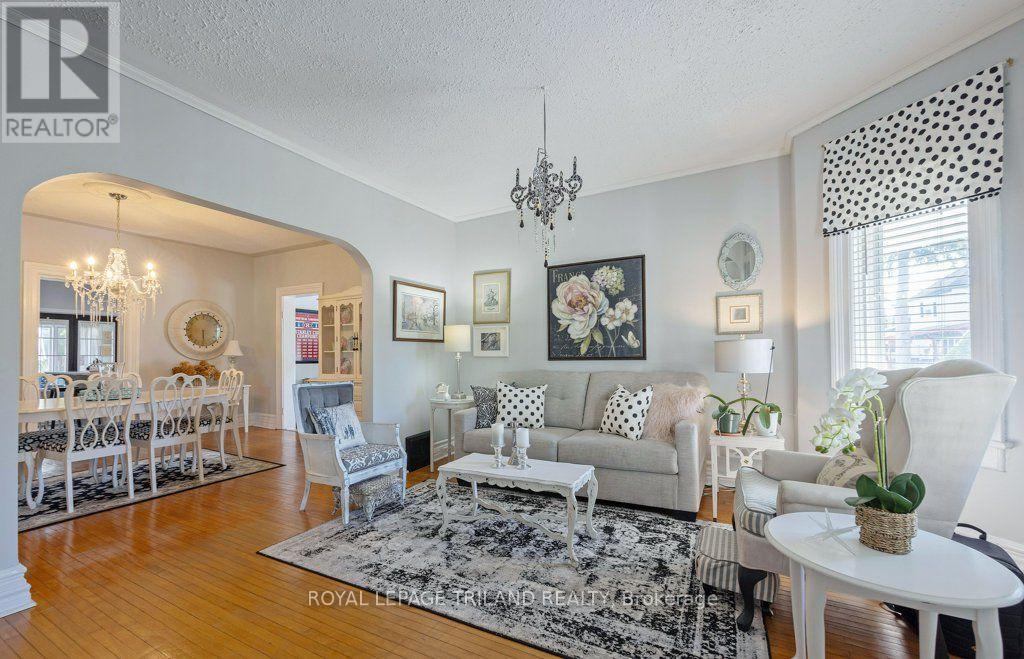 143 St George Street — photo 4