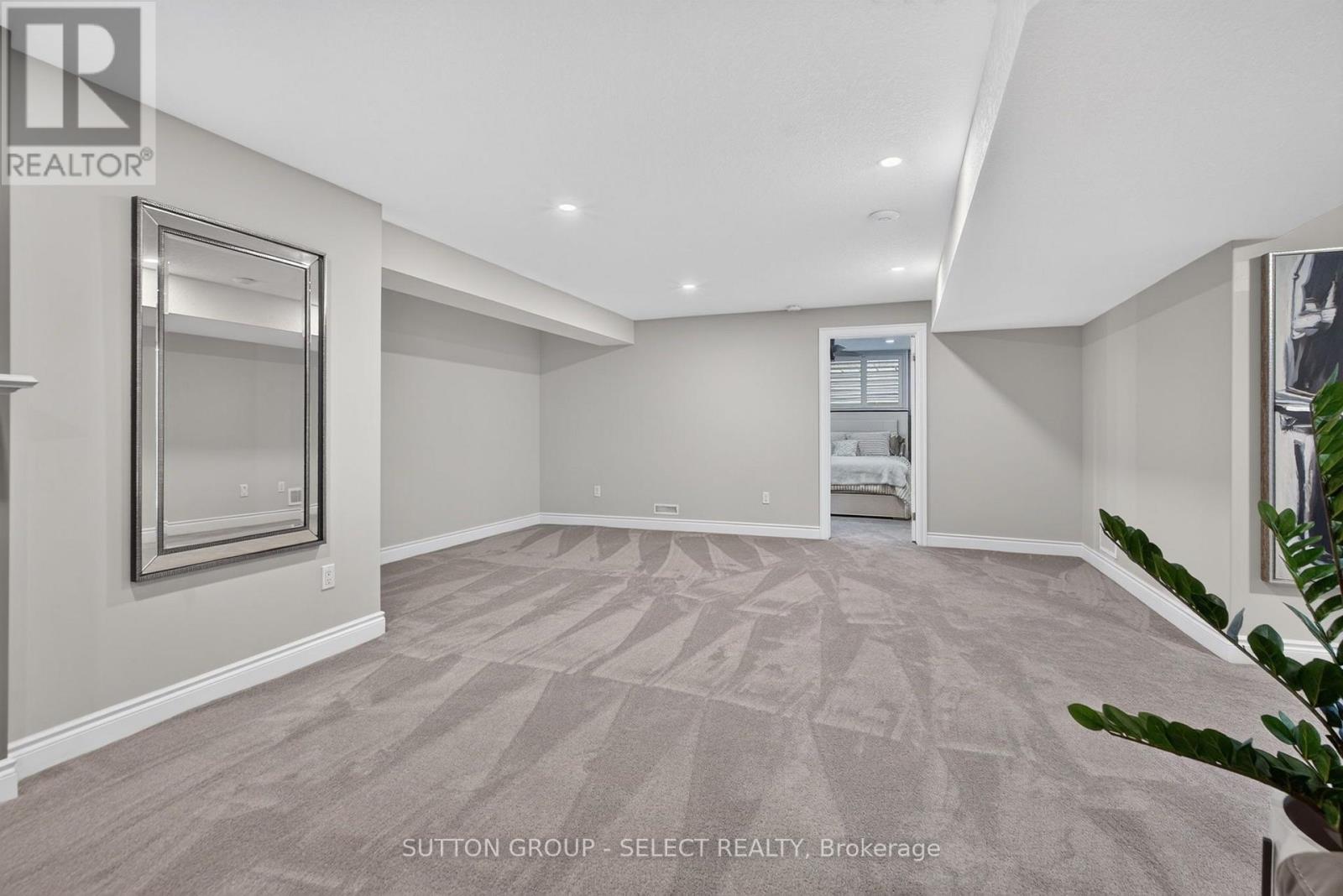 1042 Melsetter Way — photo 33
