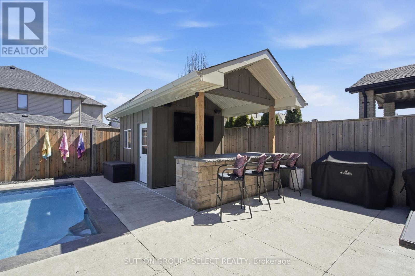 1042 Melsetter Way — photo 44