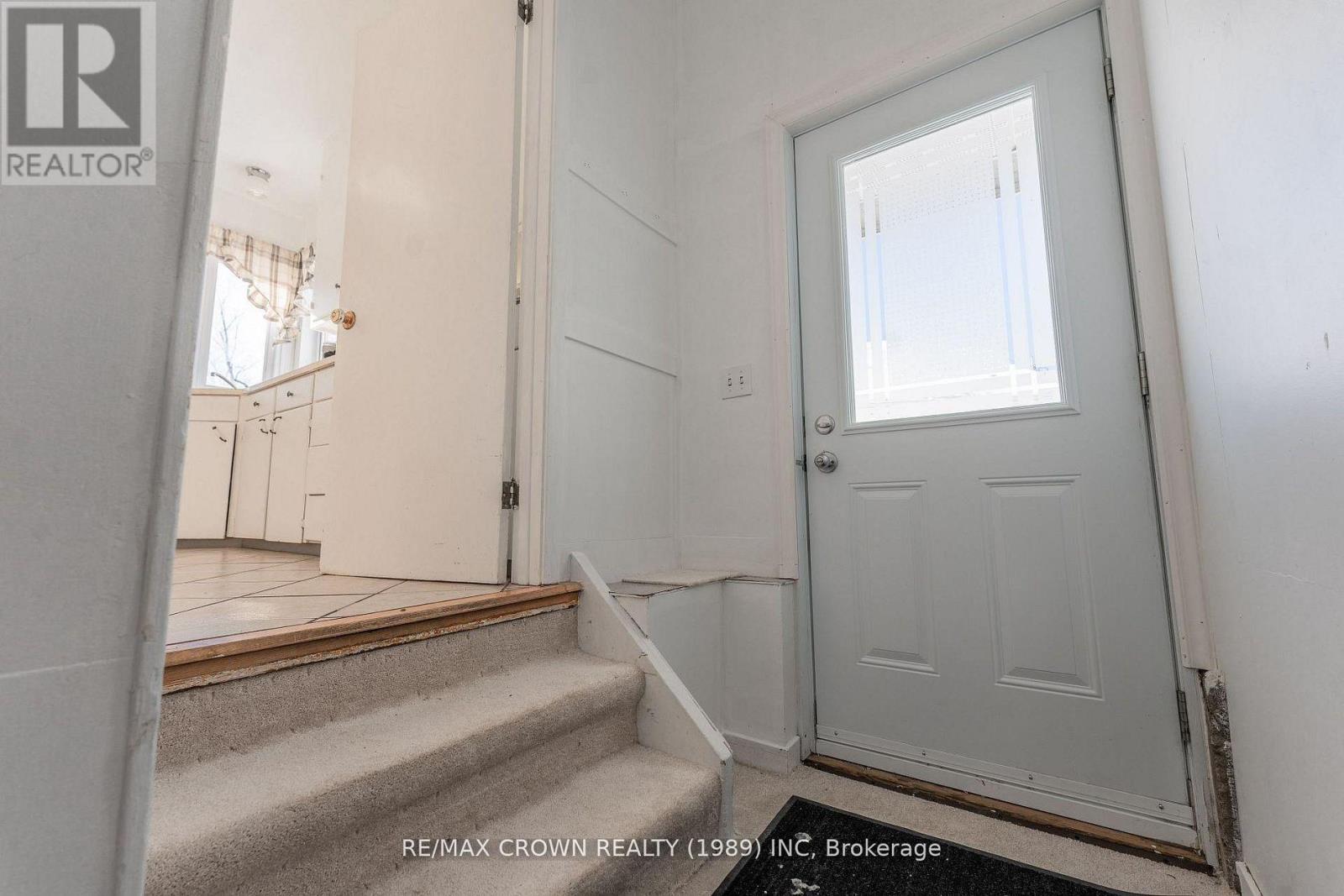 30 Pine Crescent — photo 21