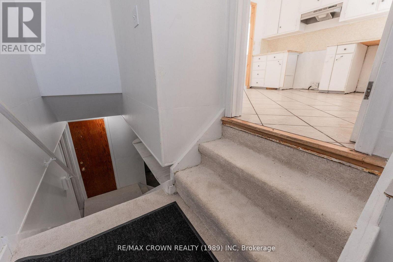 30 Pine Crescent — photo 22