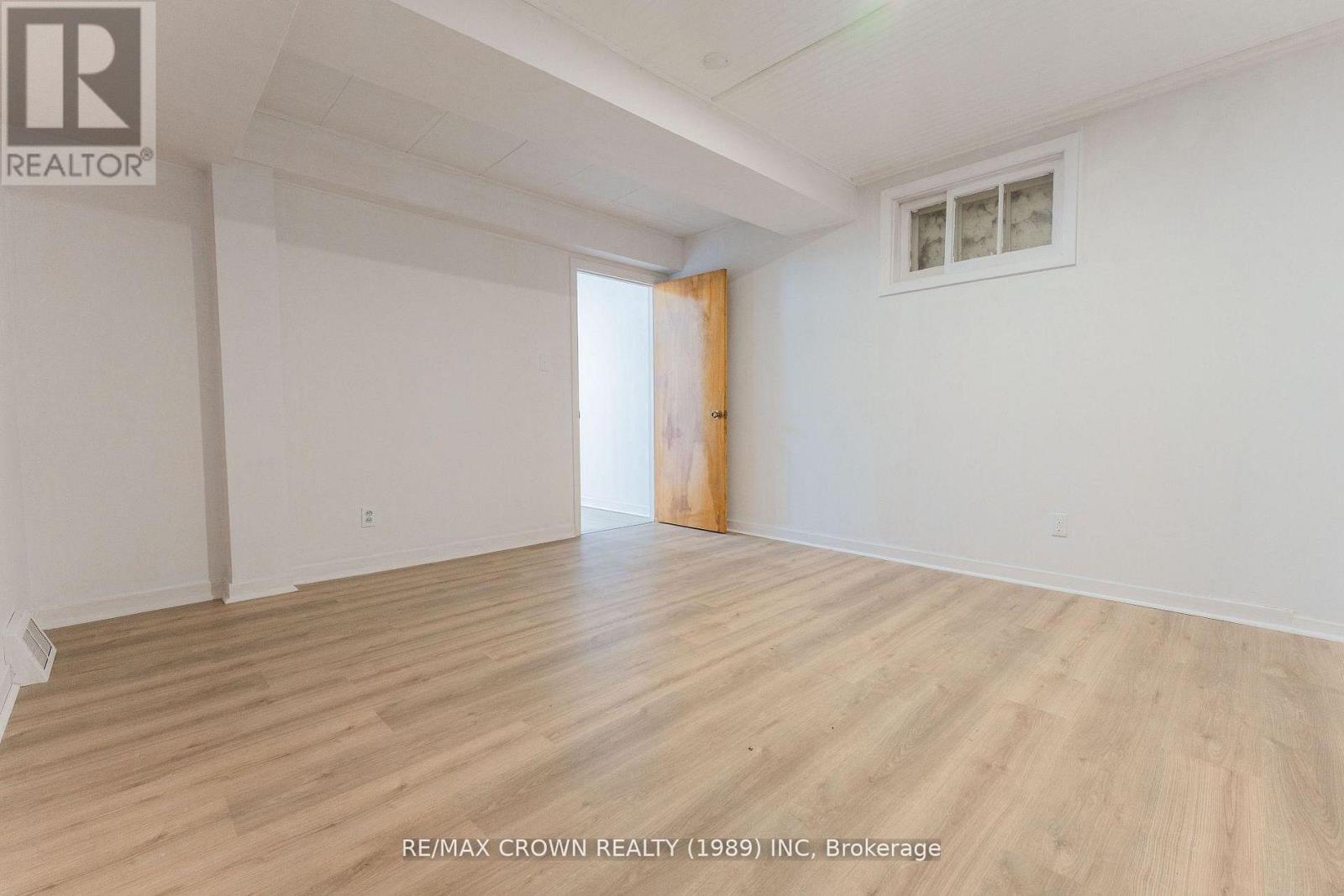 30 Pine Crescent — photo 29