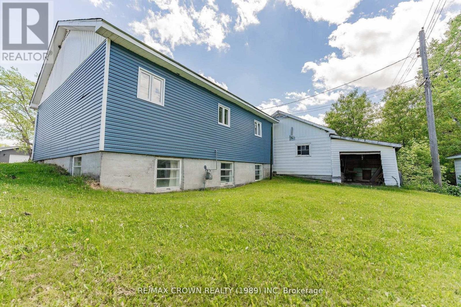 30 Pine Crescent — photo 3
