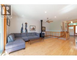 Kitchen - 5160 Cowichan Lake Rd, Duncan, BC V9L6H6 Photo 10