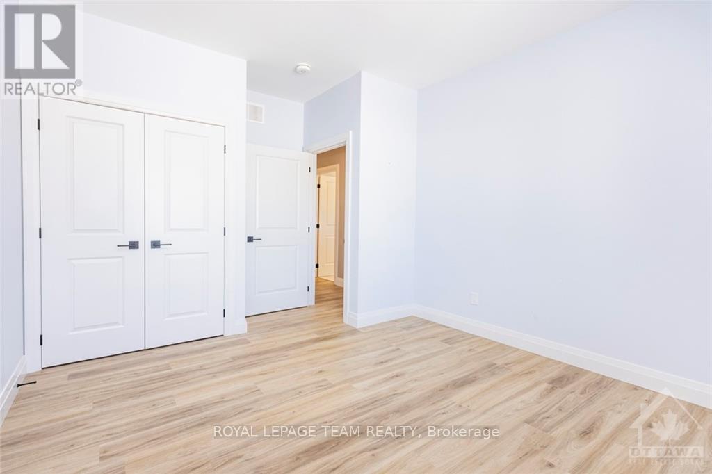 13 Morrison Drive — photo 22