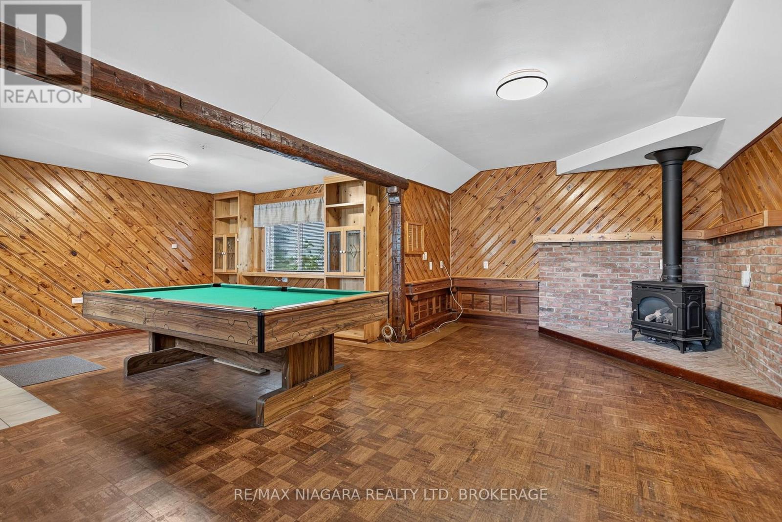 5657 Prince Edward Avenue — photo 19