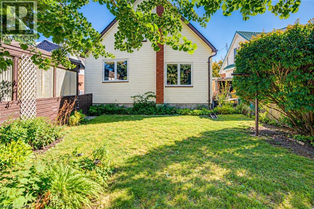 243 EDWIN Street - 34