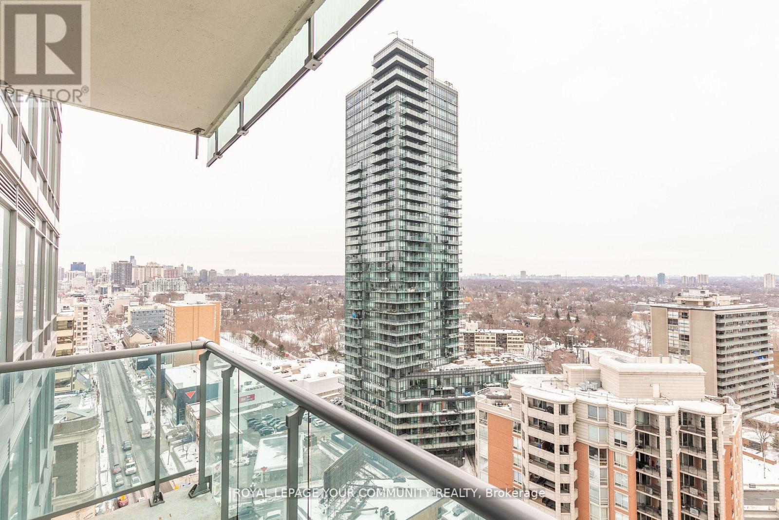 18 Yorkville Avenue — photo 18