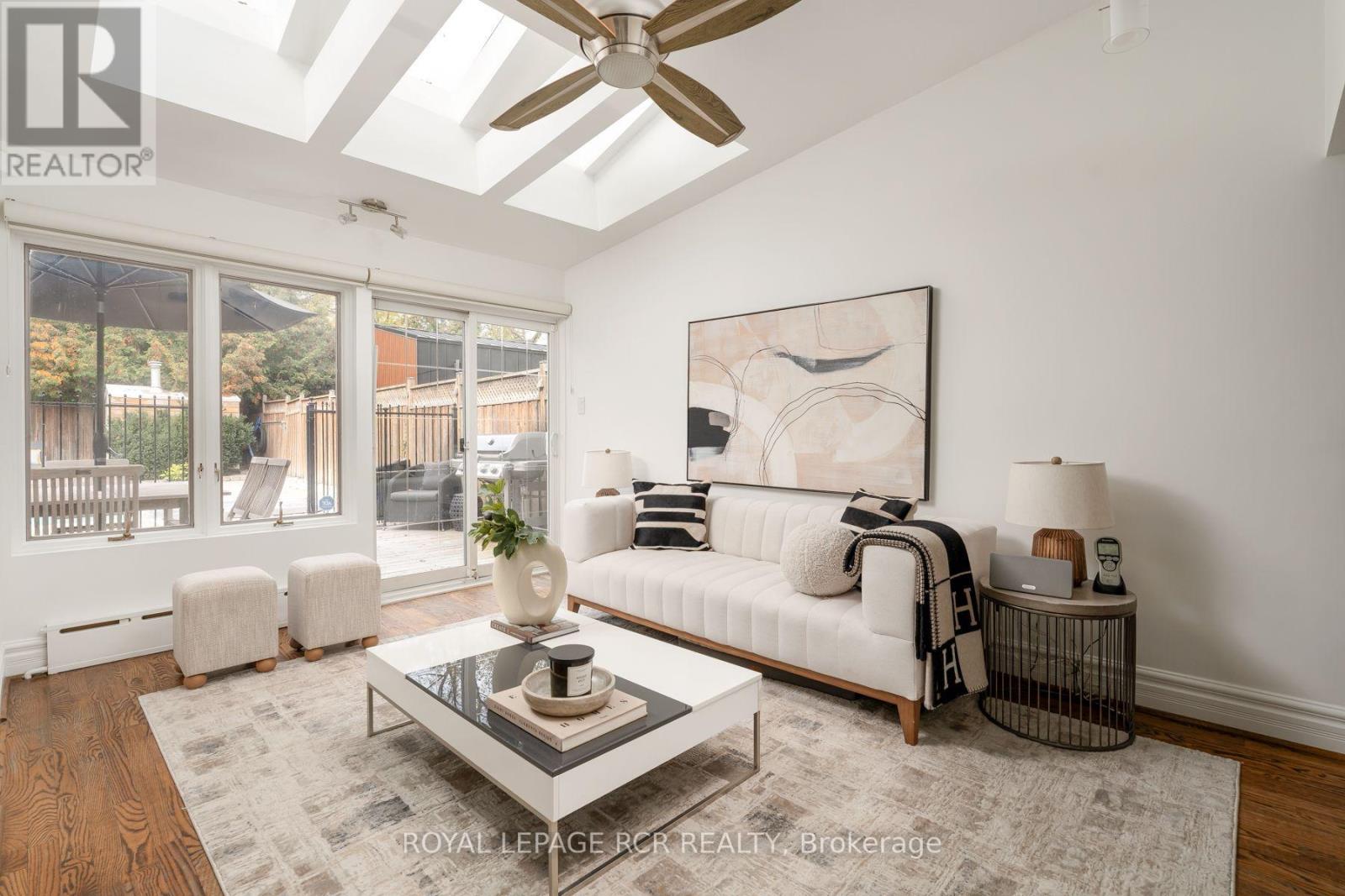 214 Briar Hill Avenue, Toronto, ON photo 10