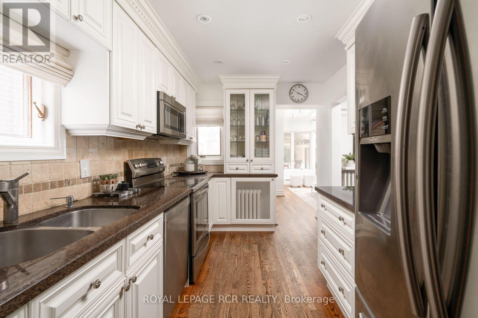 214 Briar Hill Avenue, Toronto, ON photo 13