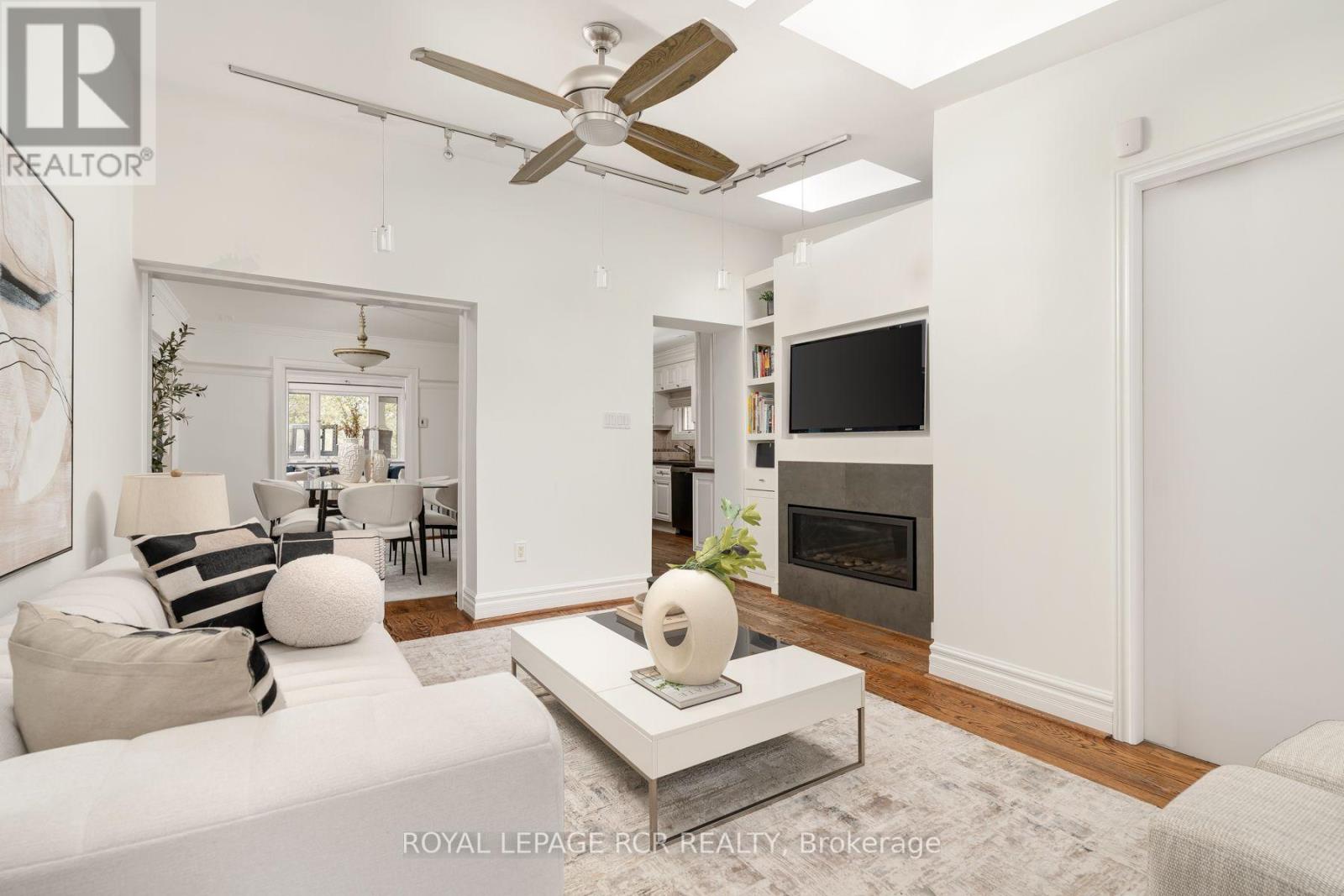 214 Briar Hill Avenue, Toronto, ON photo 9