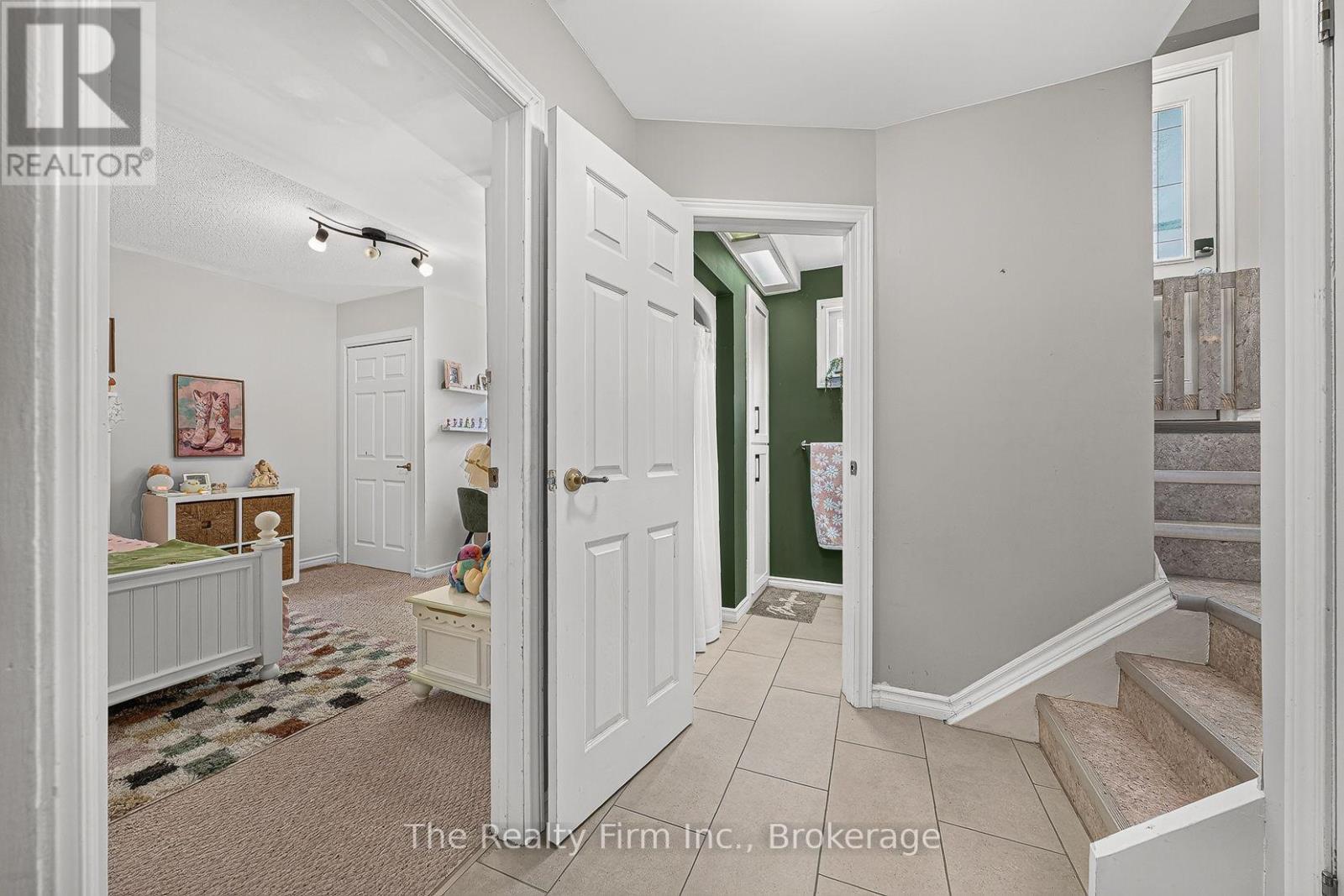2 Greenwood Road — photo 21