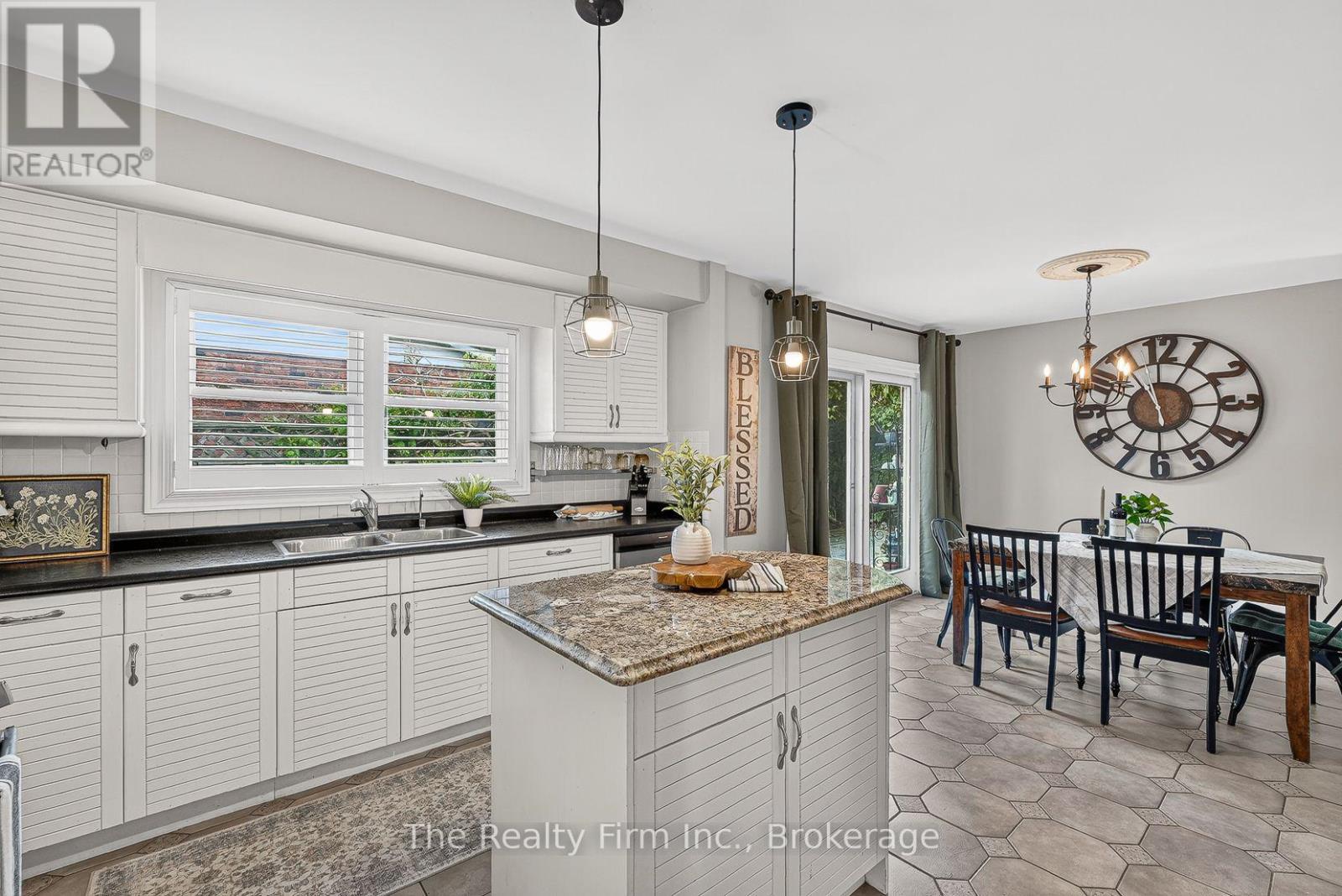 2 GREENWOOD ROAD - 7