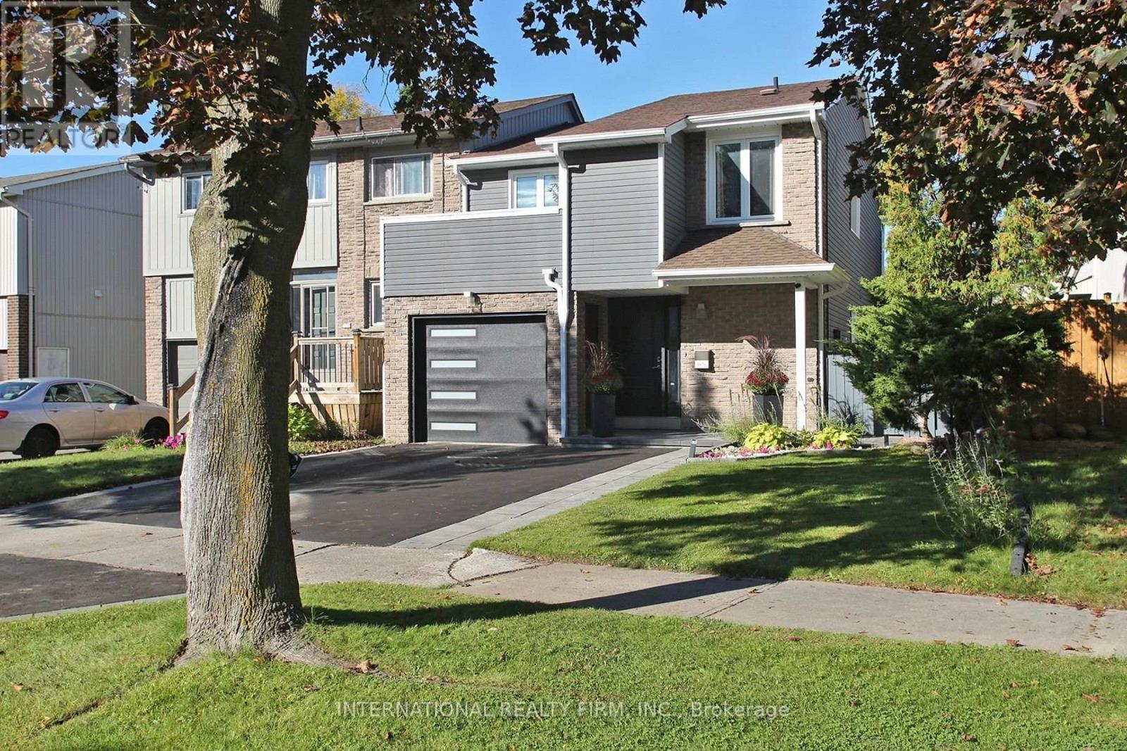 1876 Bicroft Court, Pickering, ON photo 2