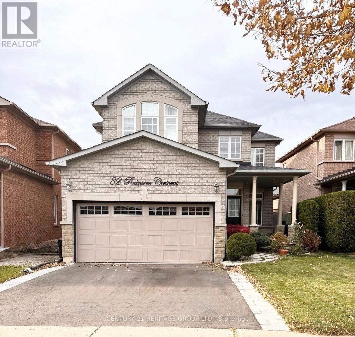 82 Raintree Crescent, Richmond Hill, ON photo 1