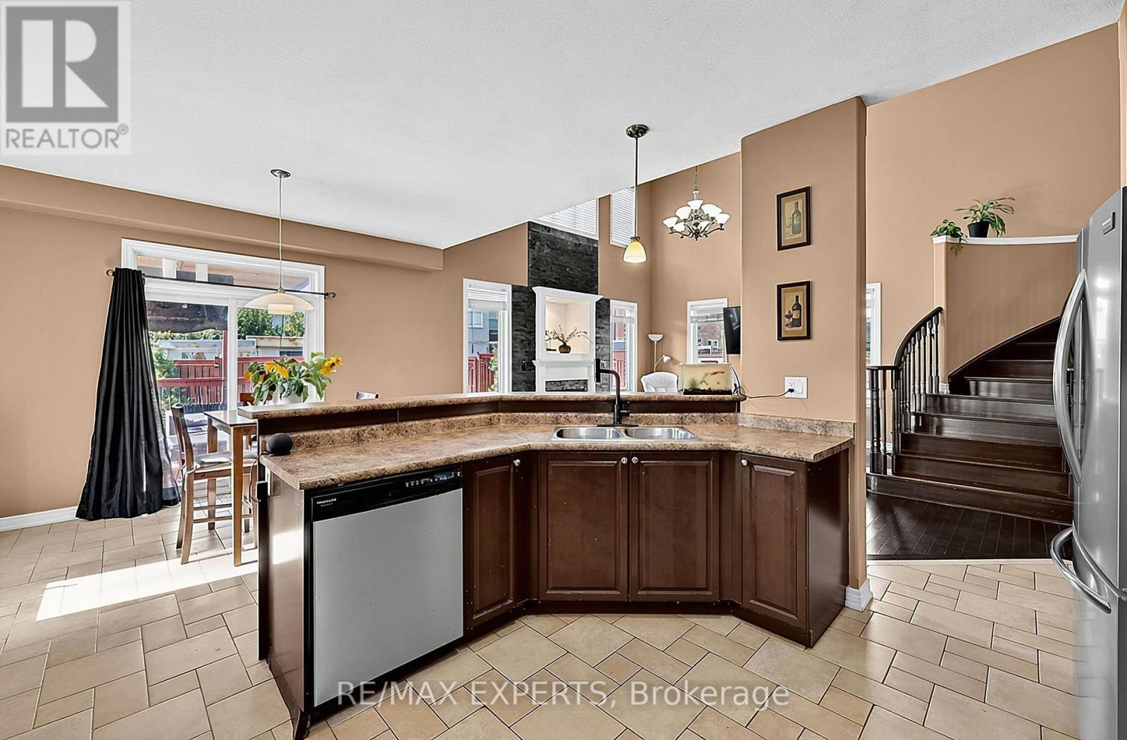 1171 Gina Street, Innisfil, ON photo 16