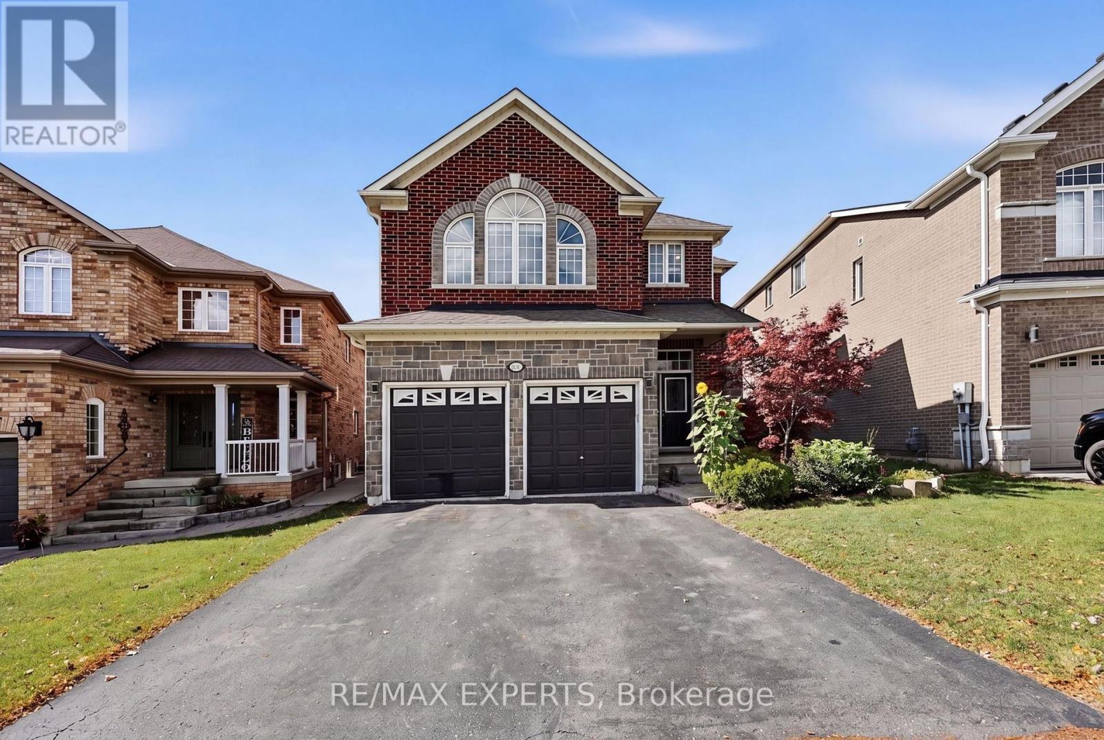 1171 Gina Street, Innisfil, ON photo 2