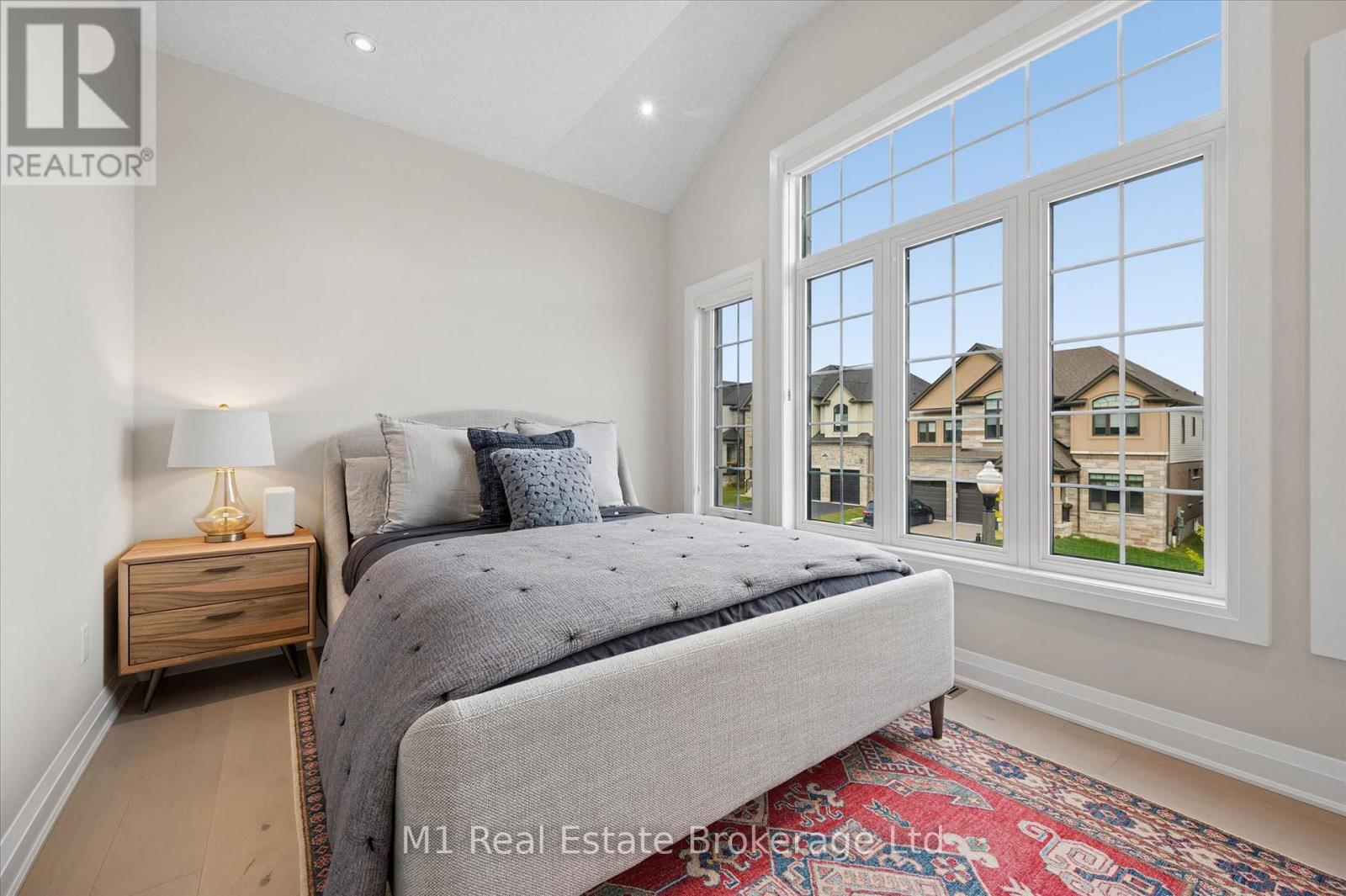545 Bridgemill Crescent — photo 22