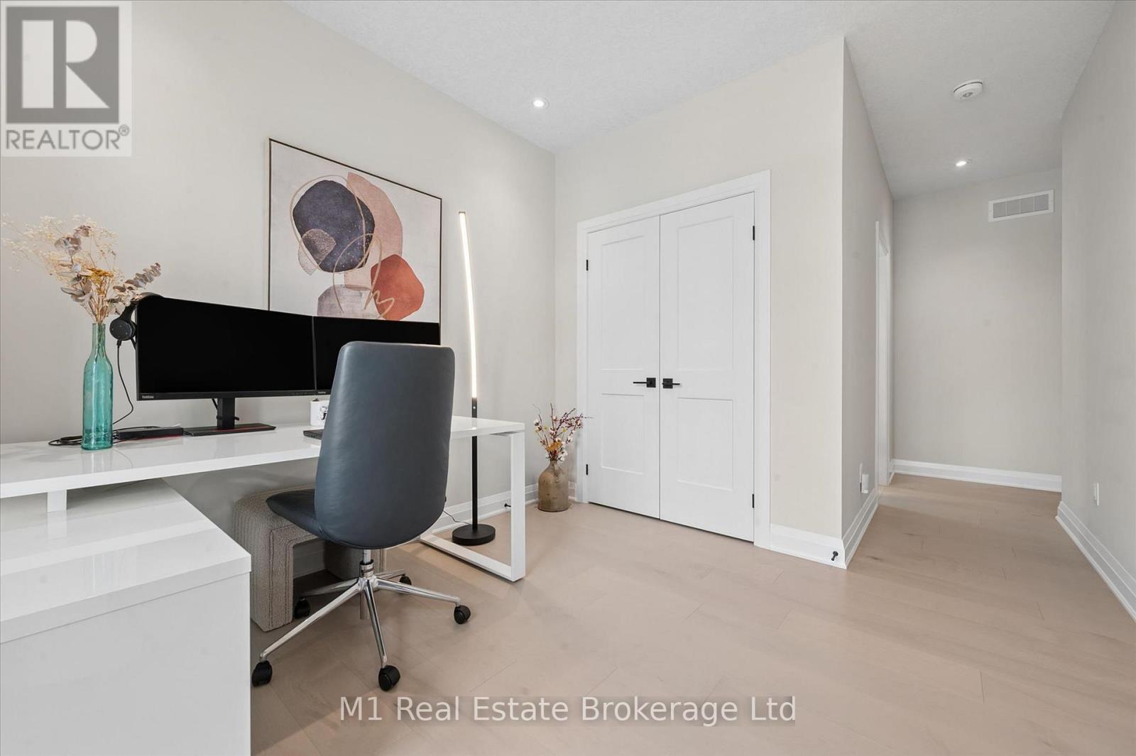 545 Bridgemill Crescent — photo 29