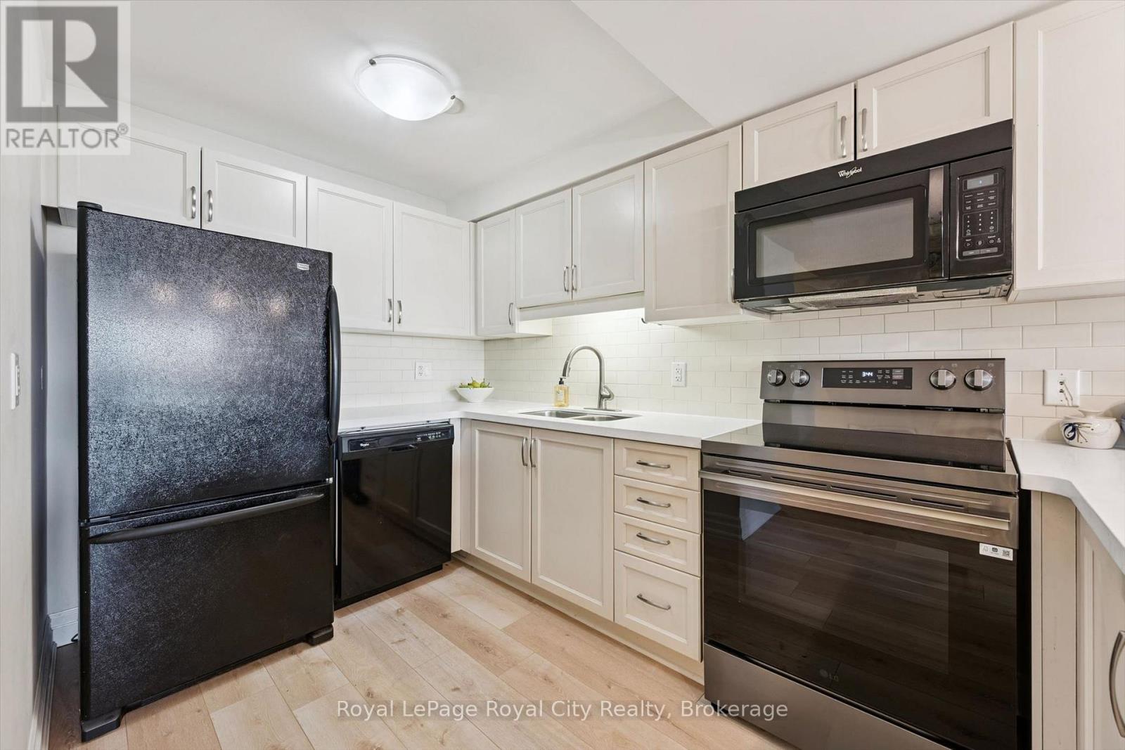 55 Yarmouth Street — photo 24