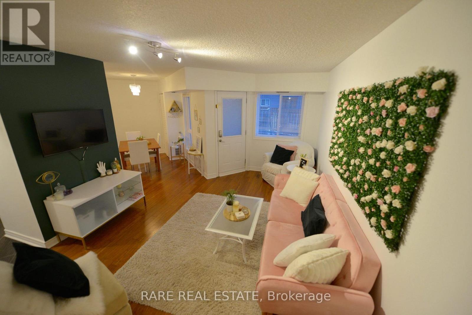 112- 2001 Bonnymede Drive, Mississauga, ON photo 2