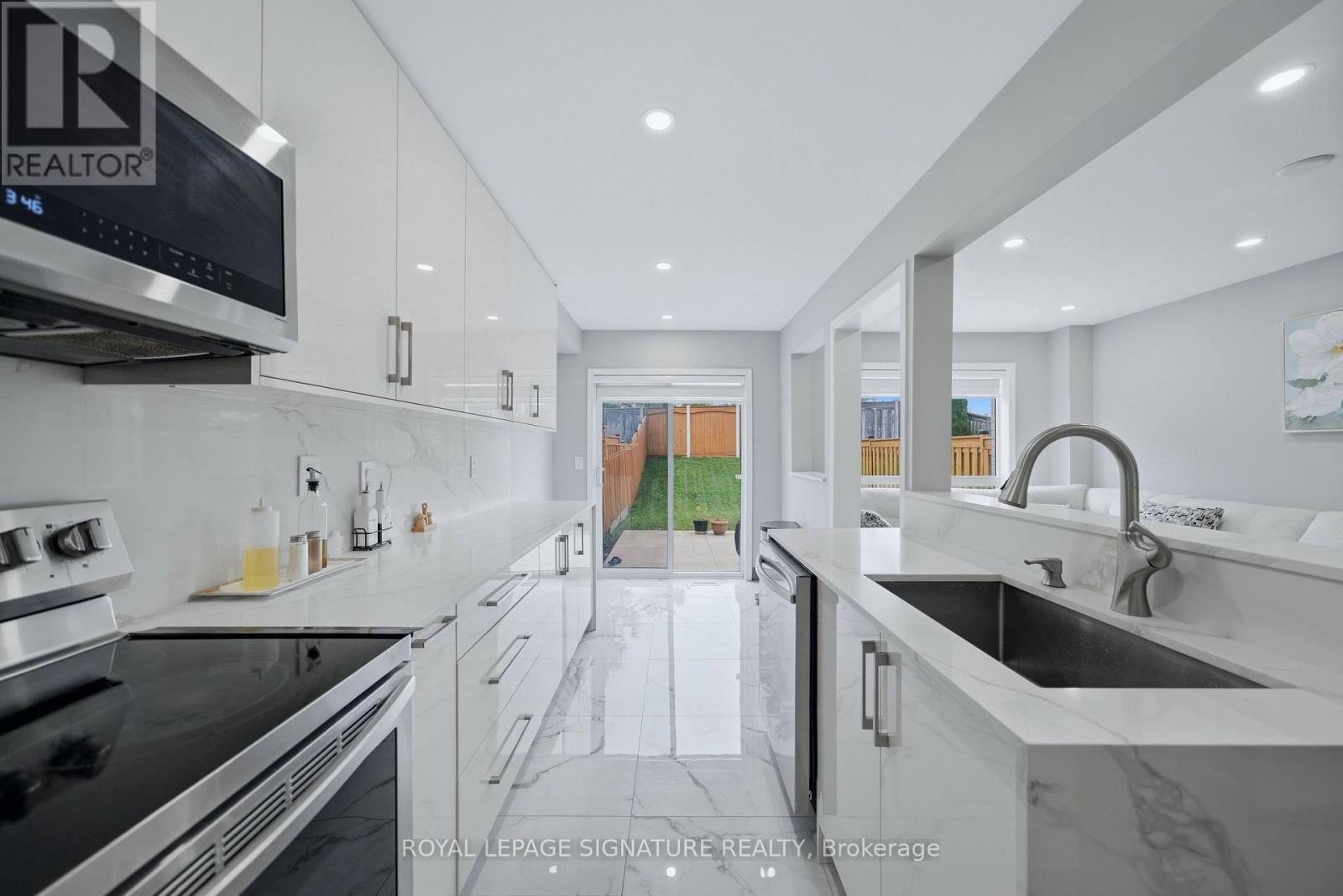 72 Tarquini Crescent — photo 17