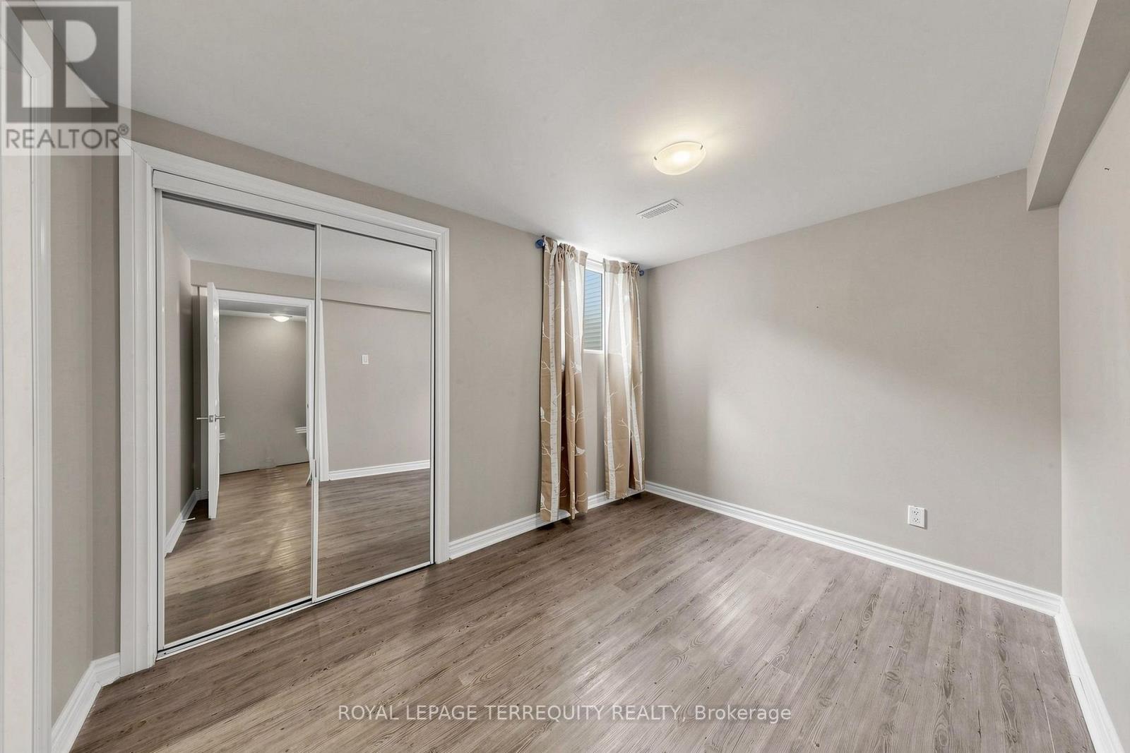 90 Brisdale Drive — photo 4