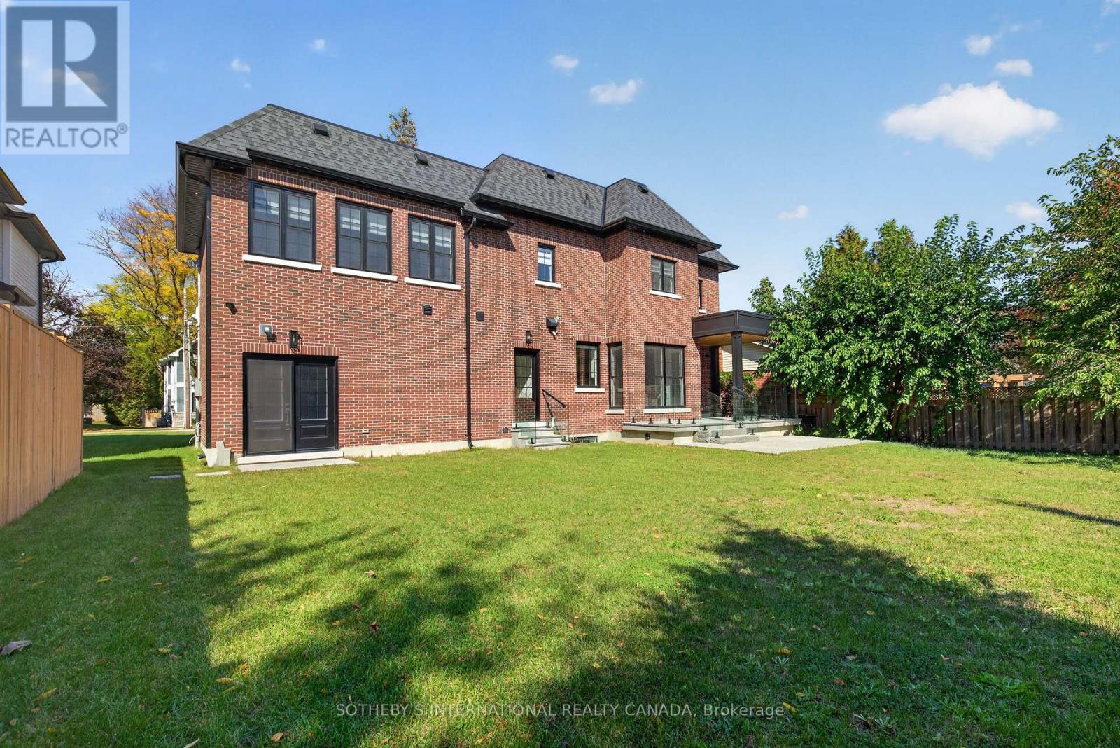 84 John Street — photo 43