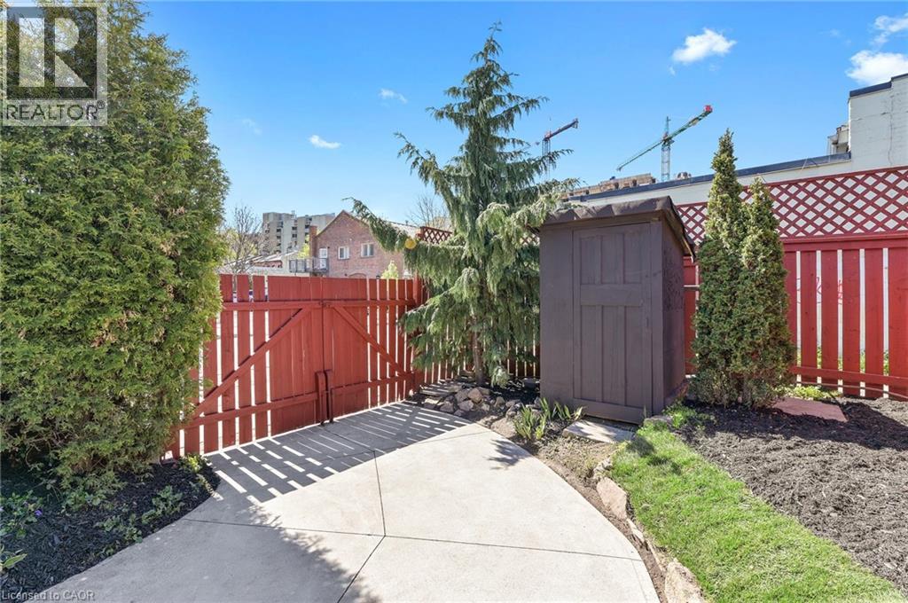 164 Wilson Street — photo 17