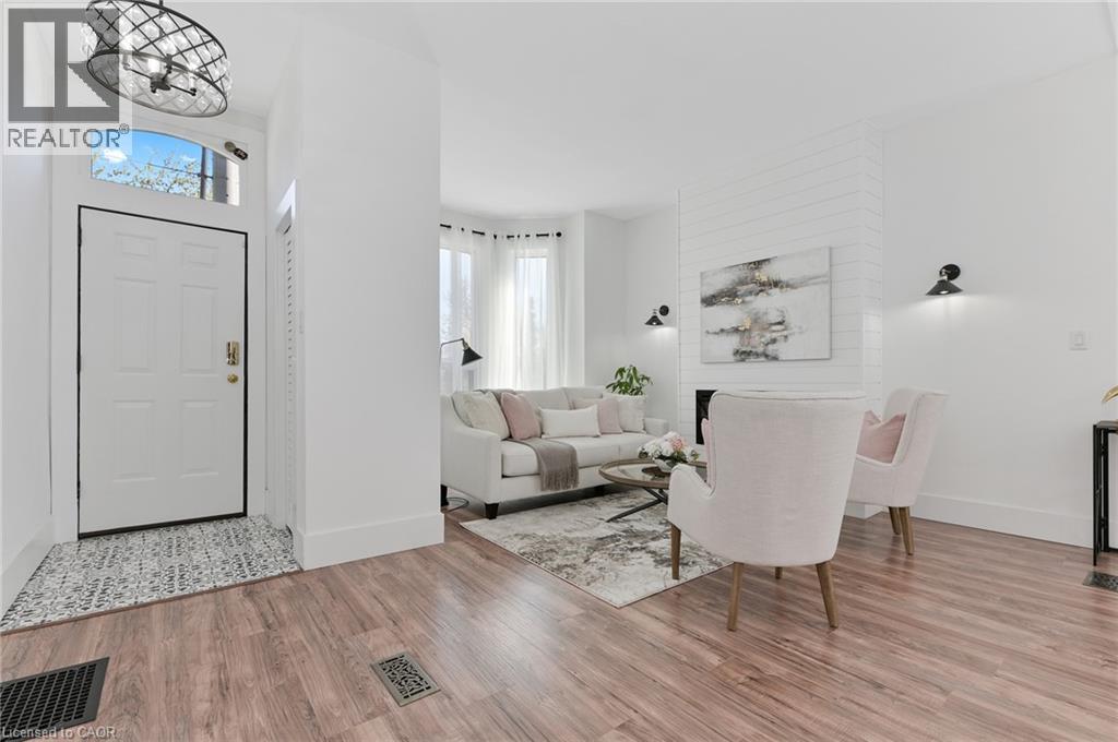 164 Wilson Street — photo 2