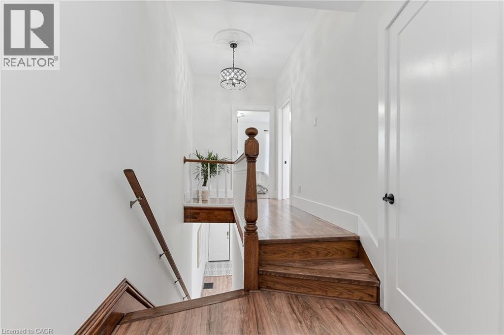 164 Wilson Street — photo 8