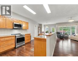 4pc Bathroom - 272 Bridle Estates Road Sw, Calgary, AB T2Y0E9 Photo 6