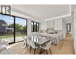 5pc Ensuite bath - 146 Third Line, Oakville, ON L6L3Z8 Photo 13