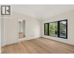 146 Third Line, Oakville, ON L6L3Z8 Photo 31