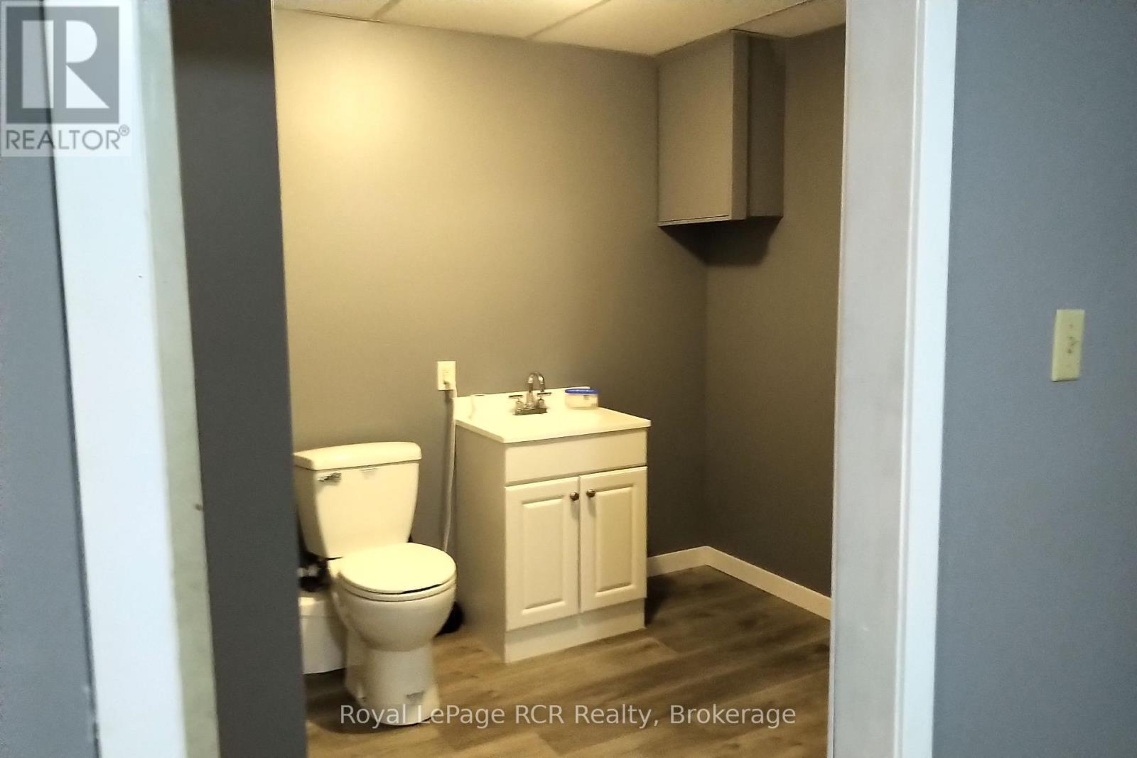 376 GEORGE STREET E - 19