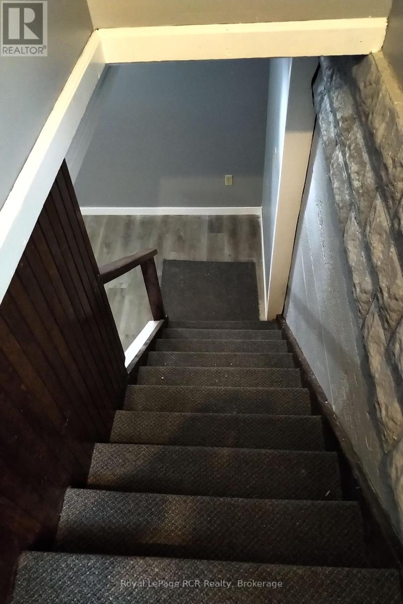 376 George Street East — photo 17