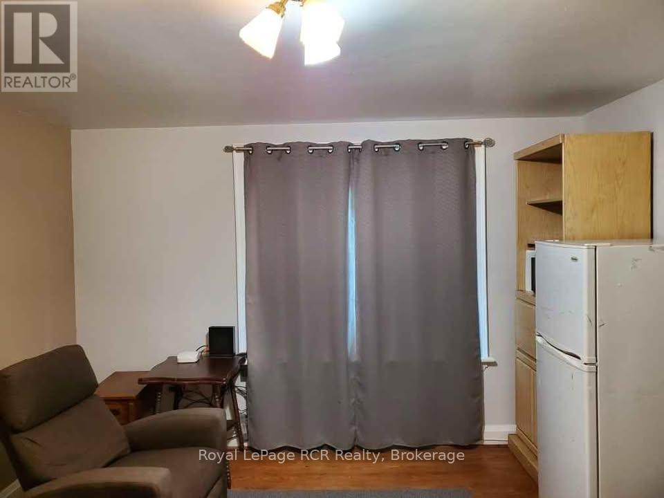 376 George Street East — photo 11