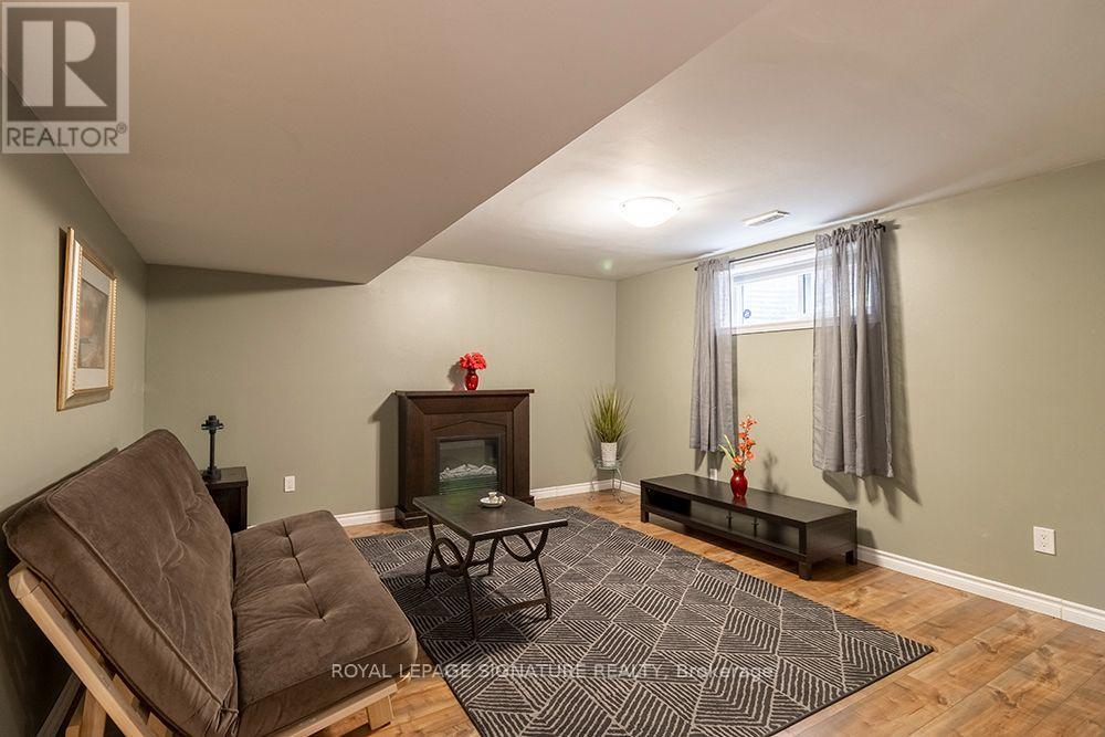 32 Davis Street — photo 31