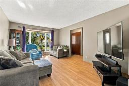 Bedroom - 143 Larche Avenue E, Winnipeg, MB R2C1A5 Photo 7