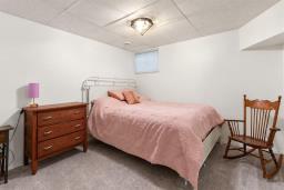 34074 30 Road E, Mitchell, MB R5G2L5 Photo 22