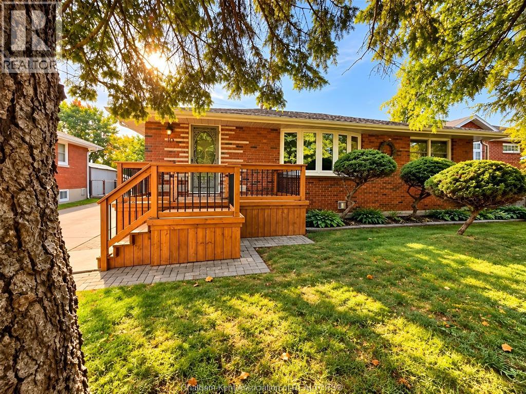 10 Birchwood STREET - 1