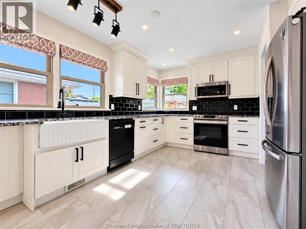 10 Birchwood Street — photo 18