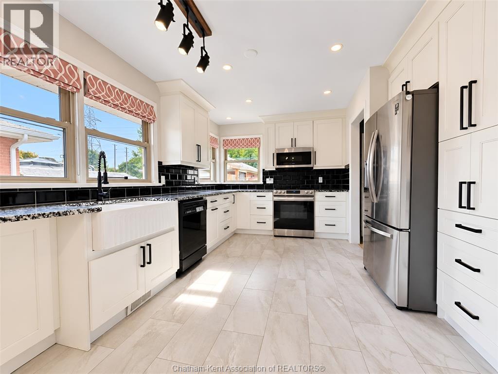 10 Birchwood Street — photo 19