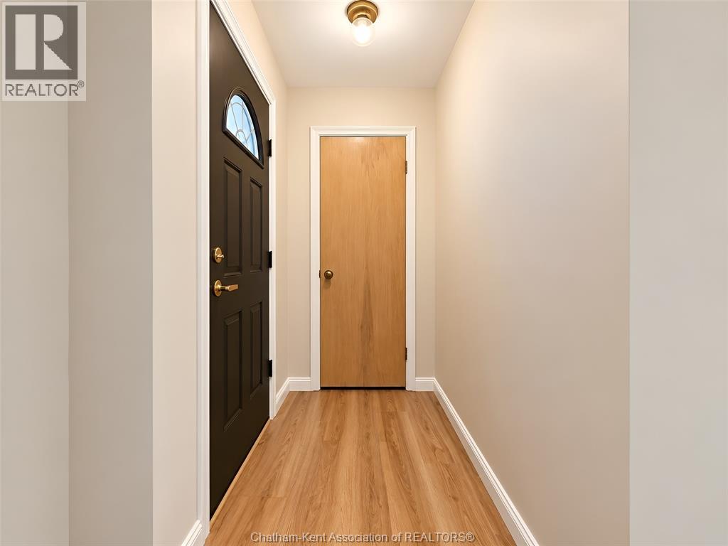 10 Birchwood Street — photo 35